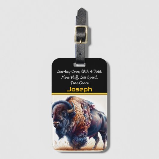 Buffalo Grazes in Gouden Gras bij zonsondergang Bagagelabel (Voorkant (verticaal))