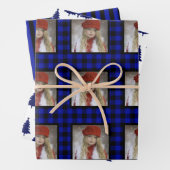 Buffalo met kerstmis inpakpapier vel (In situ)