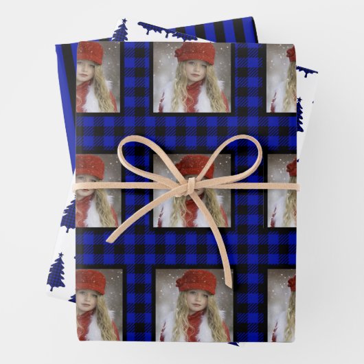 Buffalo met kerstmis inpakpapier vel (In situ)