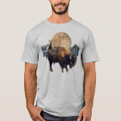 Buffalo, moon & Tipi Wildlife Art T-Shirt (Voorkant)