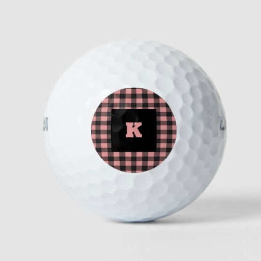 Buffalo Plaid Monogram Personaliseer Roze en Zwart Golfballen (Voorkant)