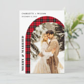 Buffalo Plaid Passen getrouwd Vrolijk en getrouwd  Feestdagenkaart (Staand voorkant)