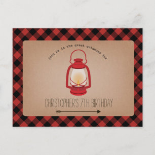Buffalo Plaid Red Lantern Camping Verjaardag Uitnodiging Briefkaart