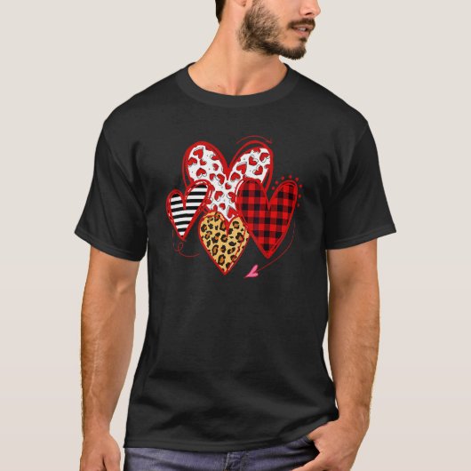 Buffalo Red Black Plaid And Leopard Hearts Valenti T-shirt (Voorkant)