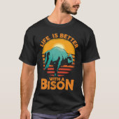 Buffalo Whisperer Fluffy Cow  With A Bison T-shirt (Voorkant)