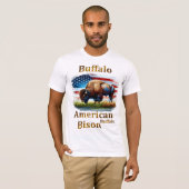Buffels staan in grasveld met Amerikaanse vlag T-shirt (Voorkant volledig)