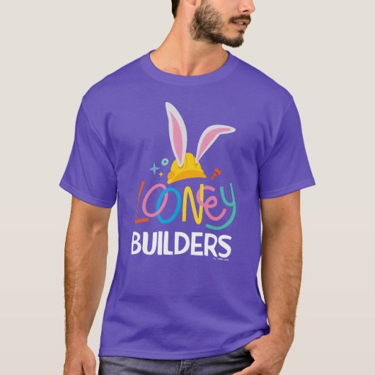 BUGS BUNNY BUILDERS™| Hard Hat Gestapeld Logo T-shirt (Voorkant)