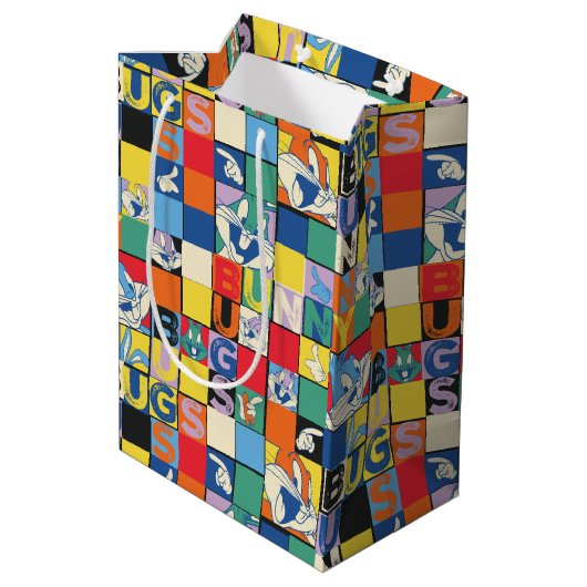 BUGS BUNNY™ Kleurrijke Naam en Gezichtschecker Medium Cadeauzakje (Achterkant Gekanteld)