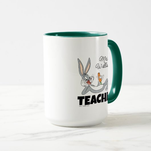 BUGS BUNNY™ Liggend Eten Wortel Leraar Mok (Voorkant rechts)