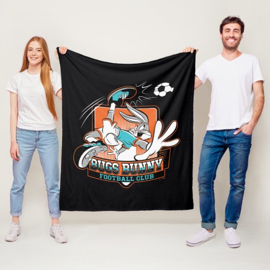 BUGS BUNNY™ Voetbalclub Badge Fleece Deken (In situ)