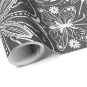 Bugs, gebroken wit op zwart cadeaupapier (Rol Hoek)