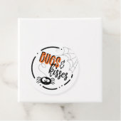 Bugs & Kisses Halloween Cadeau Labels (In situ)