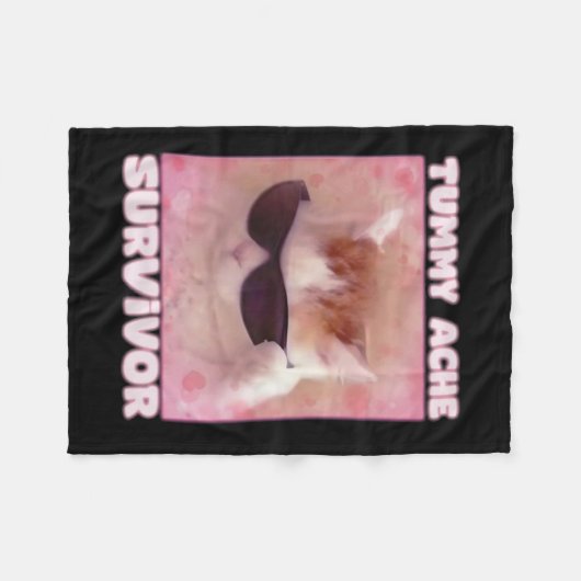 Buikpijn Overlevende kat Grappig Fleece Deken (Voorkant (Horizontaal))