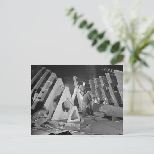 Building Liberty Ships, 1941 Briefkaart (Staand voorkant)