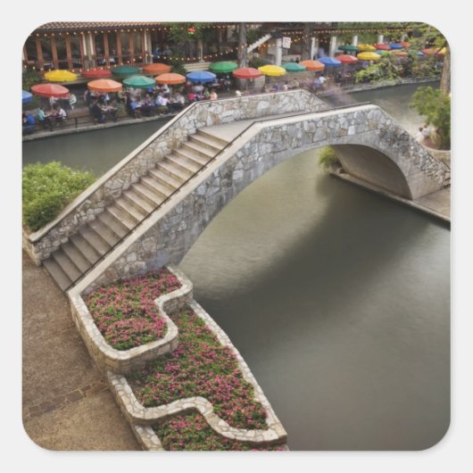 Buiten café langs River Walk en brug over Vierkante Sticker (Voorkant)