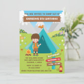 Buiten Camping Birthday Party Brown Hair Boy Inv Kaart (Staand voorkant)