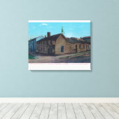 Buiten Uitzicht van 1st Wooden Bldg in CA Canvas Afdruk (Insitu (Houten vloer))