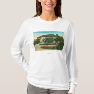 Buiten Uitzicht van Carnegie LibraryLakeport, CA T-shirt