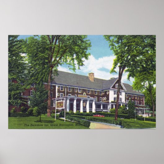 Buiten Uitzicht van de Berkshire Inn Poster (Voorkant)