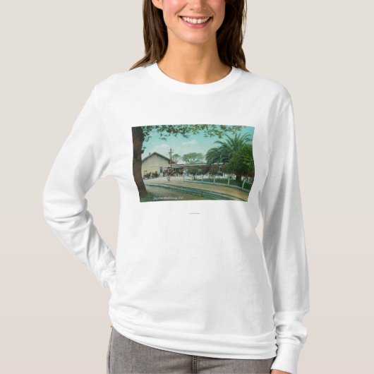 Buiten Uitzicht van de DepotHealdsburg, CA T-shirt (Voorkant)