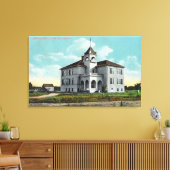 Buiten Uitzicht van de Grammatische School Canvas Afdruk (Insitu (Woonkamer))