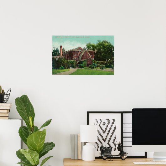 Buiten Uitzicht van de Hearst Hall, U van CA Poster (Thuiskantoor)