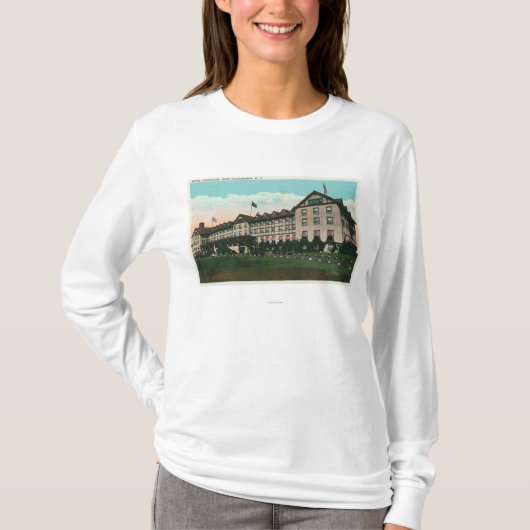 Buiten Uitzicht van de Hotel ChamPlain T-shirt (Voorkant)