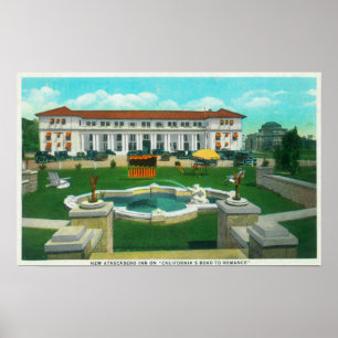 Buiten Uitzicht van de New Atascadero Inn Bungalow Poster