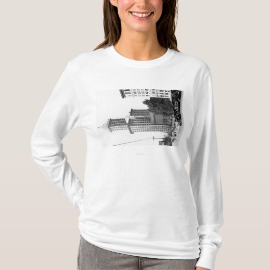 Buiten Uitzicht van de Smith Tower T-shirt (Voorkant)