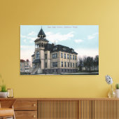 Buiten Uitzicht van East Side School Bldg Canvas Afdruk (Insitu (Woonkamer))