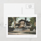 Buiten Uitzicht van een Californische Bungalow Briefkaart (Voorkant / Achterkant)