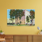 Buiten Uitzicht van het Augusta House Canvas Afdruk (Insitu (Woonkamer))