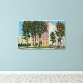 Buiten Uitzicht van het Augusta House Canvas Afdruk (Insitu (Houten vloer))
