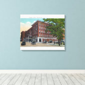 Buiten Uitzicht van het Carlton Hotel Canvas Afdruk (Insitu (Houten vloer))