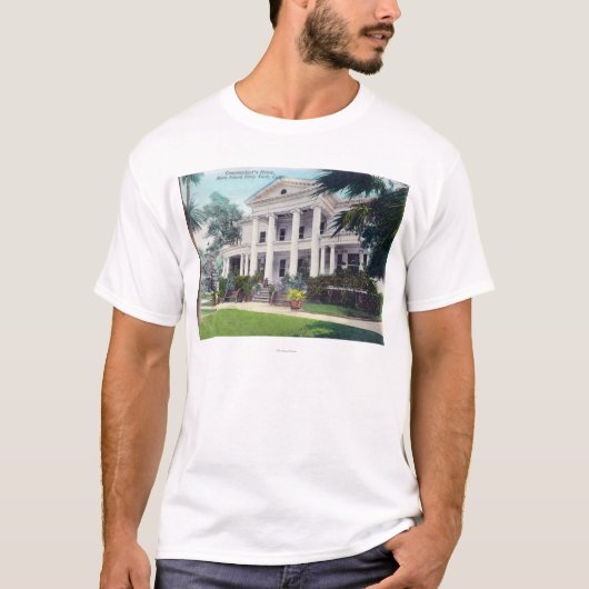 Buiten Uitzicht van het Commandant House, Navy Yar T-shirt (Voorkant)