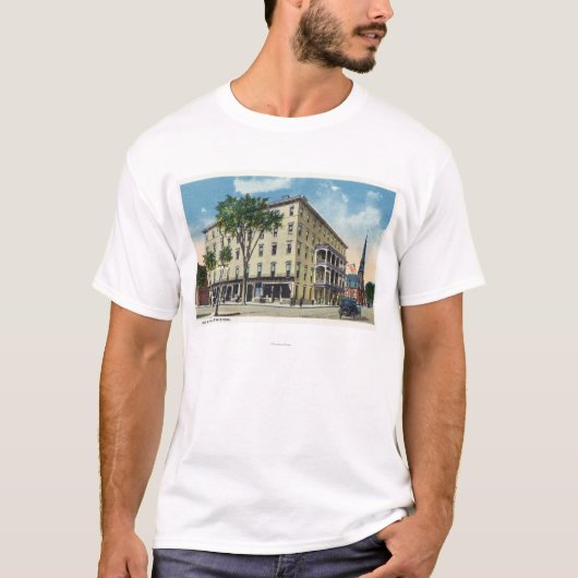 Buiten Uitzicht van het De Witt Hotel T-shirt (Voorkant)