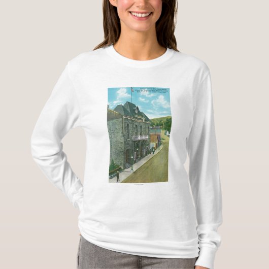 Buiten Uitzicht van het Famous Opera House T-shirt (Voorkant)