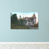 Buiten Uitzicht van het Holly Oaks Building Canvas Afdruk (Insitu (Houten vloer))