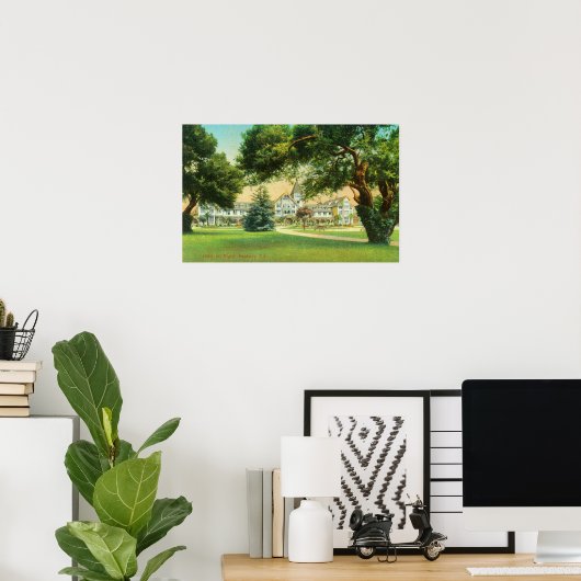 Buiten Uitzicht van het Hotel del Monte Poster (Thuiskantoor)