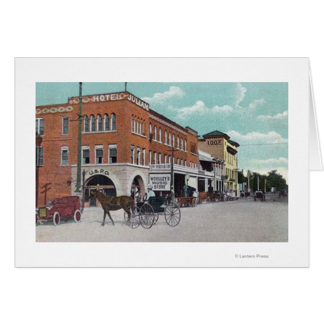 Buiten Uitzicht van het Hotel Julian Woodland, CA (Voorkant Horizontaal)