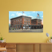 Buiten Uitzicht van het New Wenatchee Hotel Canvas Afdruk (Insitu (Woonkamer))