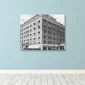 Buiten Uitzicht van het Owyhee HotelBoise, ID Canvas Afdruk (Insitu (Houten vloer))