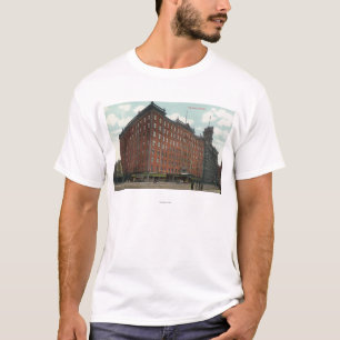 Buiten Uitzicht van het Powers Hotel T-shirt