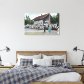 Buiten Uitzicht van het spoorwegstation op de vier Canvas Afdruk (Insitu (Slaapkamer))