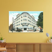 Buiten Uitzicht van het Stuyvesant Hotel Canvas Afdruk (Insitu (Woonkamer))