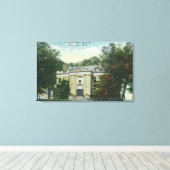 Buiten Uitzicht van het Uniecollege YMCA Canvas Afdruk (Insitu (Houten vloer))