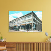 Buiten Uitzicht van Holman's Department Store Canvas Afdruk (Insitu (Woonkamer))