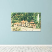 Buiten Uitzicht van ResortShasta Springs, CA Canvas Afdruk (Insitu (Houten vloer))