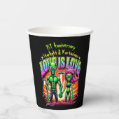 Buitenaards paar in kosmische liefde papieren bekers (Achterkant)