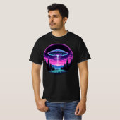 Buitenaards ruimteschip retro futuristisch t-shirt (Voorkant volledig)
